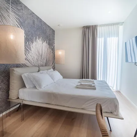 Apartment Pico - Roma 20 *