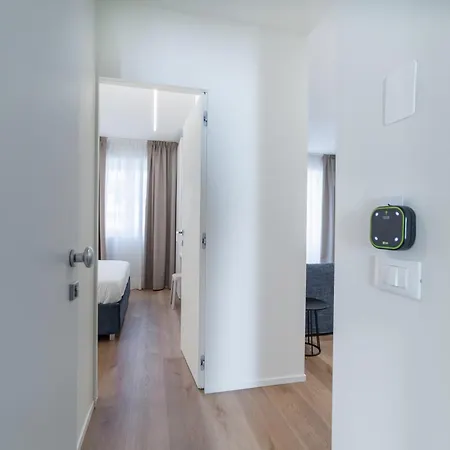 Apartment Pico - Roma 20 *