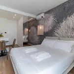 Apartment Pico - Roma 20 *
